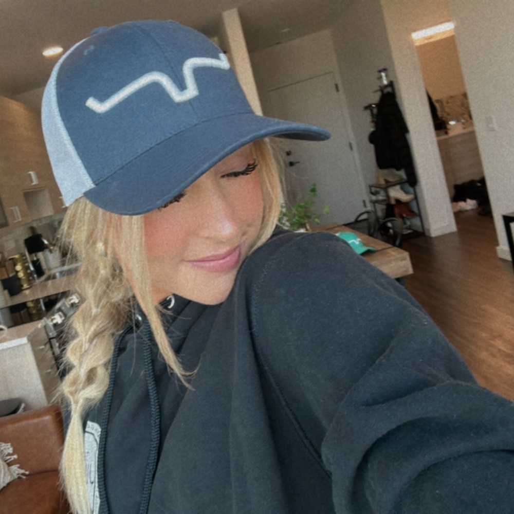 Navy trucker hat